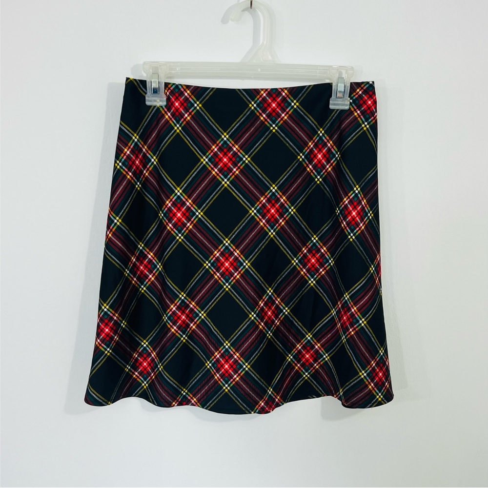 J.Crew Gorgeous Above Knee Plaid Pull On With Lots Of School Girl Style Skirt S